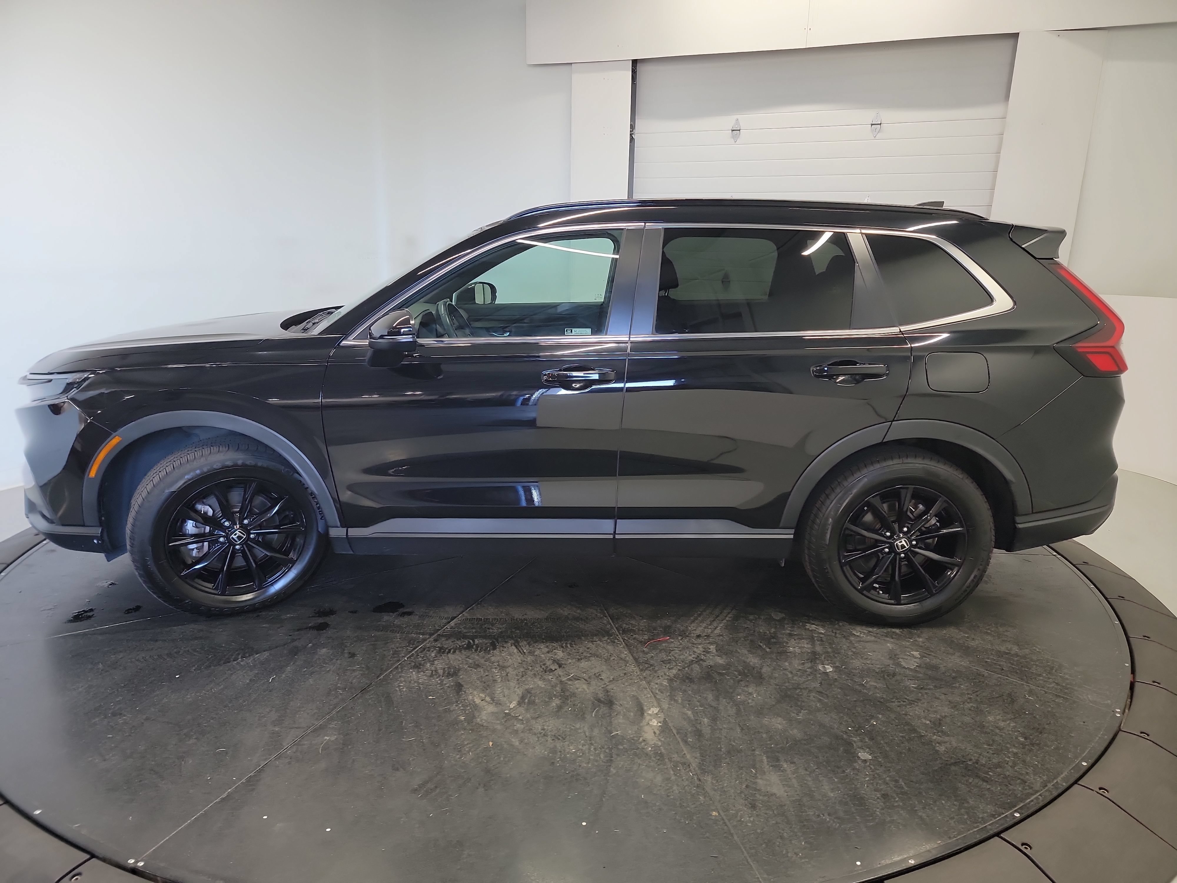 Used 2023 Honda CR-V Sport image 5