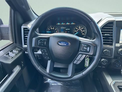 Used 2018 Ford F150 XLT w/ Equipment Group 302A Luxury AWD/4WD image 16