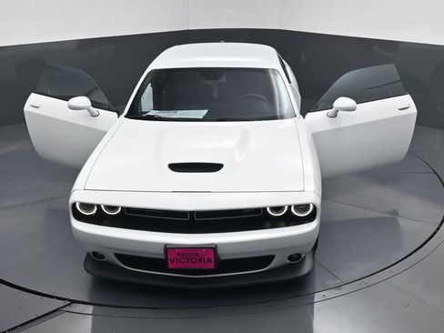 Used 2022 Dodge Challenger GT RWD image 23