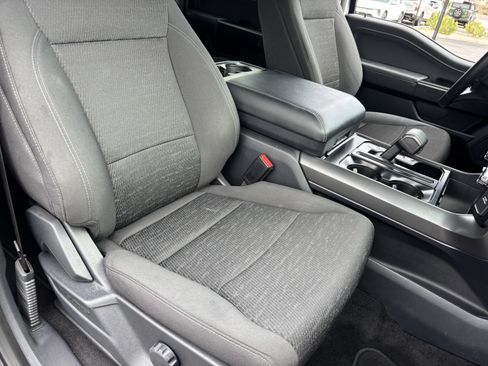Used 2024 Ford F150 XLT w/ XLT Black Appearance Package RWD image 9