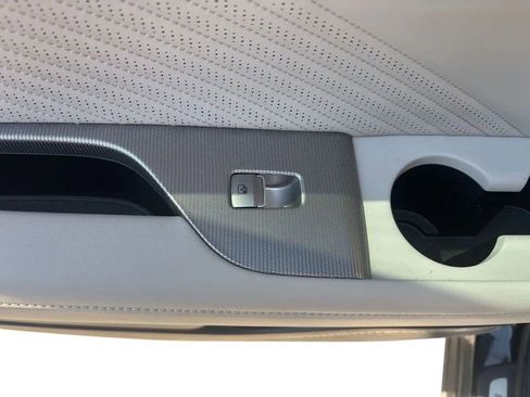 Used 2024 Hyundai Palisade Calligraphy image 24