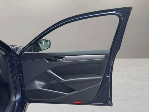 Used 2014 Volkswagen Passat TDI SE image 22