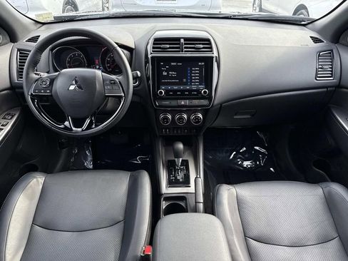 Used 2025 Mitsubishi Outlander Sport SEL image 16