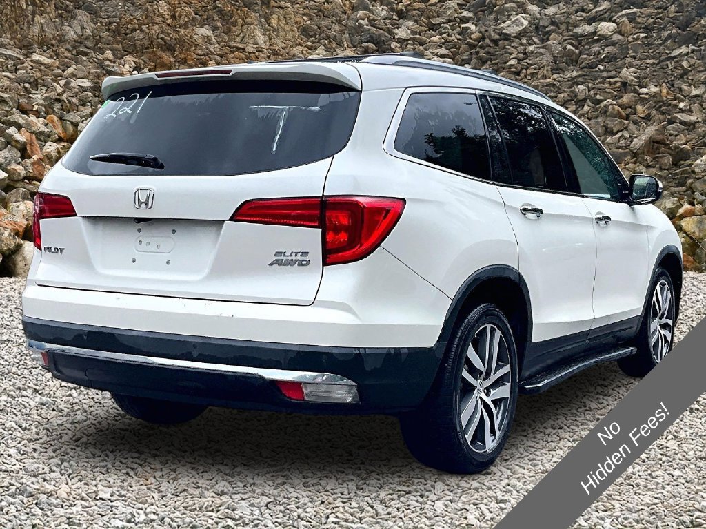 Used 2017 Honda Pilot Elite image 2