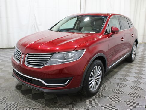 Used 2016 Lincoln MKX Select w/ Climate Package image 34