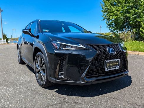 Used 2019 Lexus UX 250h F Sport AWD/4WD image 3