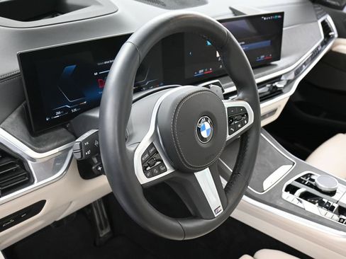 Used 2024 BMW X5 xDrive40i w/ M Sport Package image 17