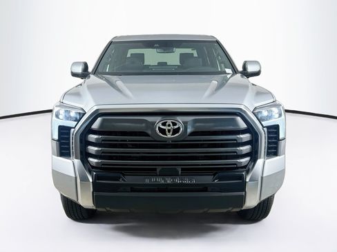 Used 2025 Toyota Tundra Limited AWD/4WD image 2