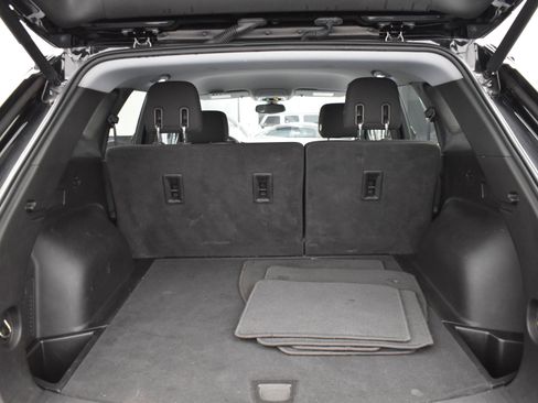 Used 2020 Chevrolet Blazer LT AWD/4WD image 17