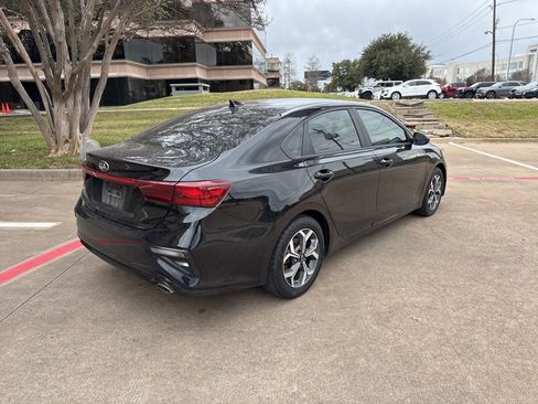 Used 2021 Kia Forte LXS image 12