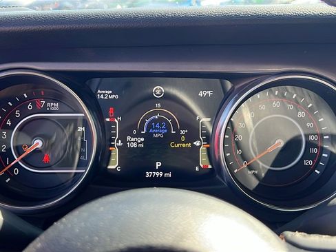 Used 2021 Jeep Gladiator Willys image 16