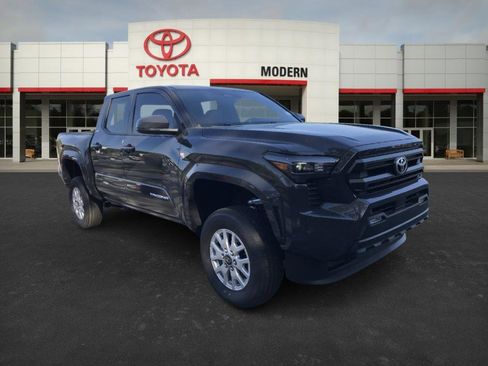 New 2025 Toyota Tacoma SR5 image 5