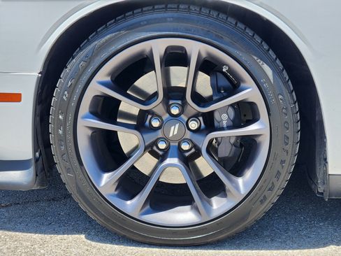 Used 2023 Dodge Challenger R/T Scat Pack RWD image 10