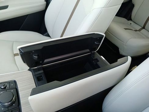 Used 2024 MAZDA CX-90 3.3 Turbo w/ Premium Plus Pkg image 22