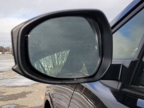 Used 2024 Toyota Prius Prime SE image 10