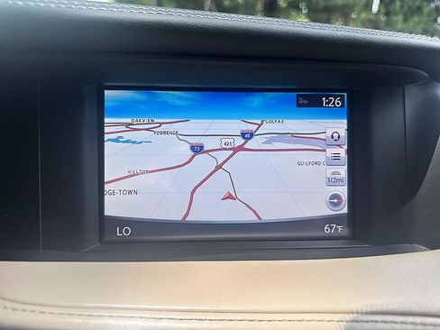 Used 2017 INFINITI QX30 Premium w/ Navigation Package AWD/4WD image 16