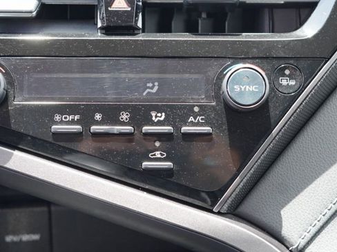 Used 2023 Toyota Camry XSE FWD image 27