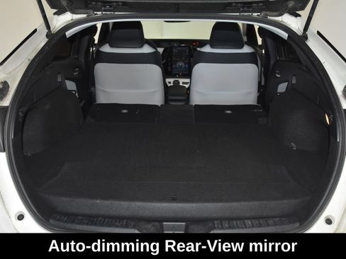 Used 2017 Toyota Prius Prime Advanced FWD image 31