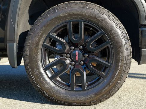 Used 2024 GMC Sierra 1500 AT4 w/ Technology Package image 16