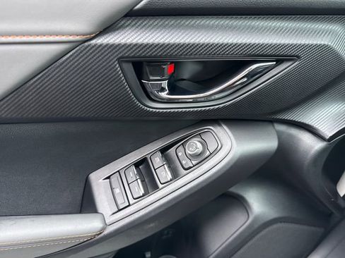 Used 2024 Subaru Crosstrek 2.5i Limited w/ Crosstrek Mirror Package AWD/4WD image 21