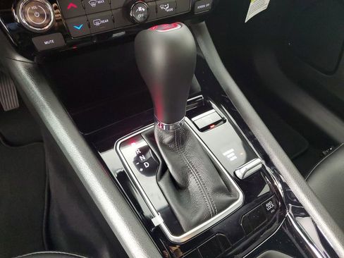 New 2026 Jeep Compass Latitude AWD/4WD image 18