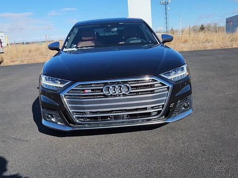 Used 2020 Audi S8 L image 4