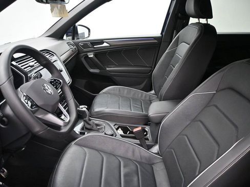 Used 2024 Volkswagen Tiguan SEL R-Line AWD/4WD image 7