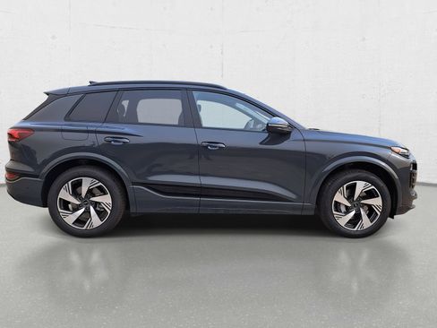 New 2025 Audi Q6 e-tron Premium Plus image 4