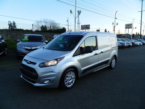 Used 2015 Ford Transit Connect XLT image 4