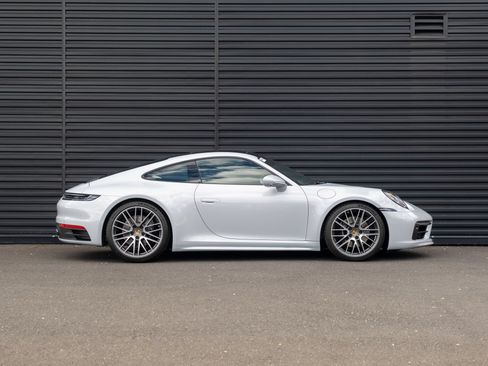 Certified 2024 Porsche 911 Carrera S RWD image 9