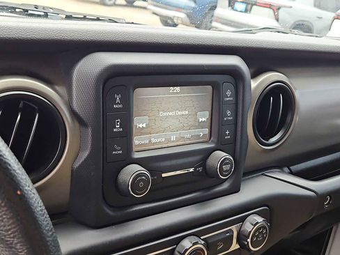Used 2018 Jeep Wrangler Unlimited Sport AWD/4WD image 20
