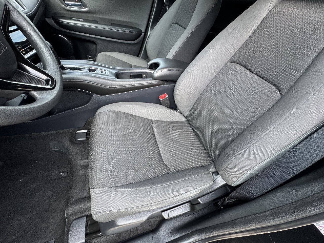 Used 2021 Honda HR-V EX image 38