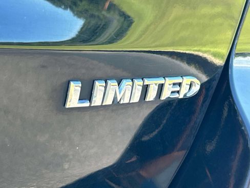 Used 2017 Jeep Grand Cherokee Limited AWD/4WD image 12