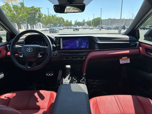 Used 2026 Toyota Camry XSE FWD image 29