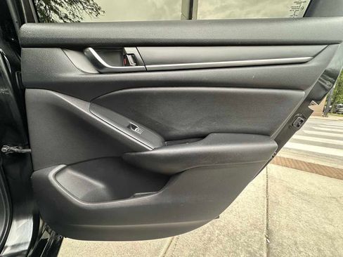 Used 2019 Honda Accord Sport image 34