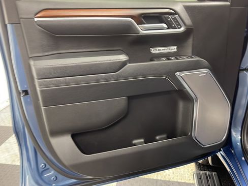 Used 2025 GMC Sierra 1500 Denali w/ Denali Reserve Package AWD/4WD image 14