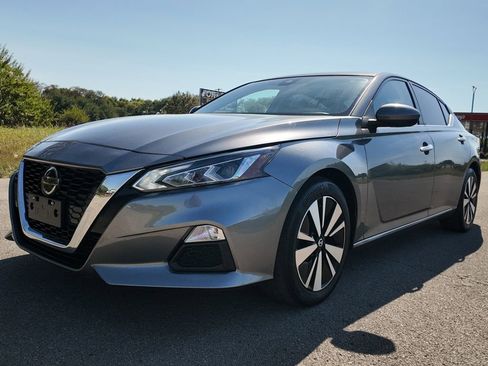 Used 2022 Nissan Altima 2.5 SV image 41