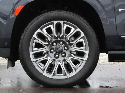 Used 2024 GMC Yukon Denali Ultimate image 15