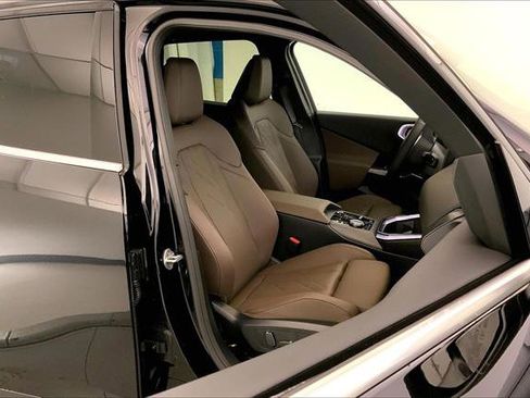 Used 2026 BMW X3 xDrive30 w/ Premium Package image 7