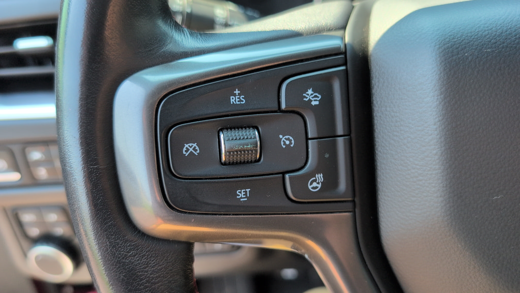 Used 2021 Chevrolet Tahoe RST w/ Luxury Package AWD/4WD image 15