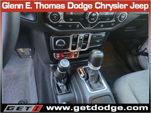 Used 2024 Jeep Wrangler Willys image 18