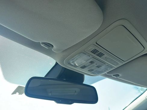 Used 2014 Honda Odyssey Touring image 17