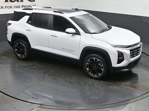 New 2026 Chevrolet Equinox LT w/ LPO, Floor Liner Package FWD image 16
