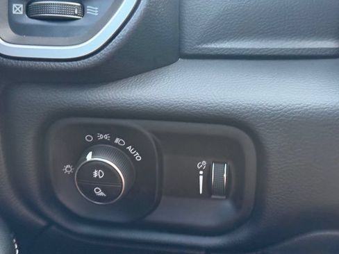 New 2026 RAM 2500 Big Horn AWD/4WD image 19
