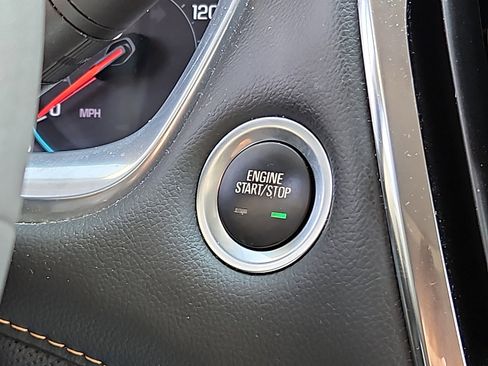 Certified 2021 Chevrolet Traverse Premier w/ LPO, Floor Liner Package image 24