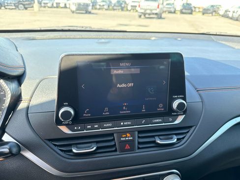 Used 2020 Nissan Altima 2.0 SR FWD image 21