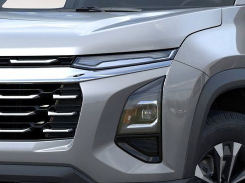 New 2026 Chevrolet Equinox LT AWD/4WD image 11