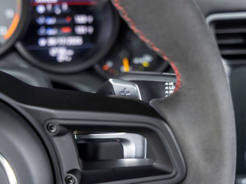 Certified 2018 Porsche 911 GT3 RWD image 39