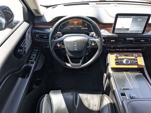 Used 2020 Lincoln Aviator Reserve w/ Equipment Group 202A AWD/4WD image 16