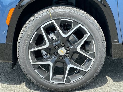 New 2026 Chevrolet Traverse High Country FWD image 35